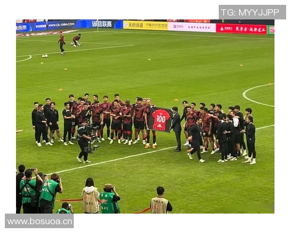 亚冠联赛新篇章：亚洲足球俱乐部竞技舞台的巅峰对决与未来发展探讨